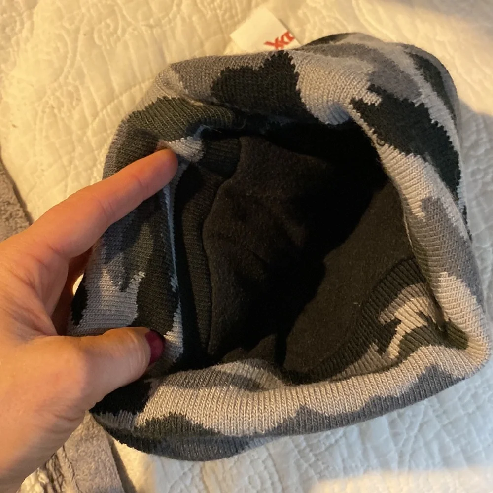 Camo fleece lined beanie - Picture 3 of 4